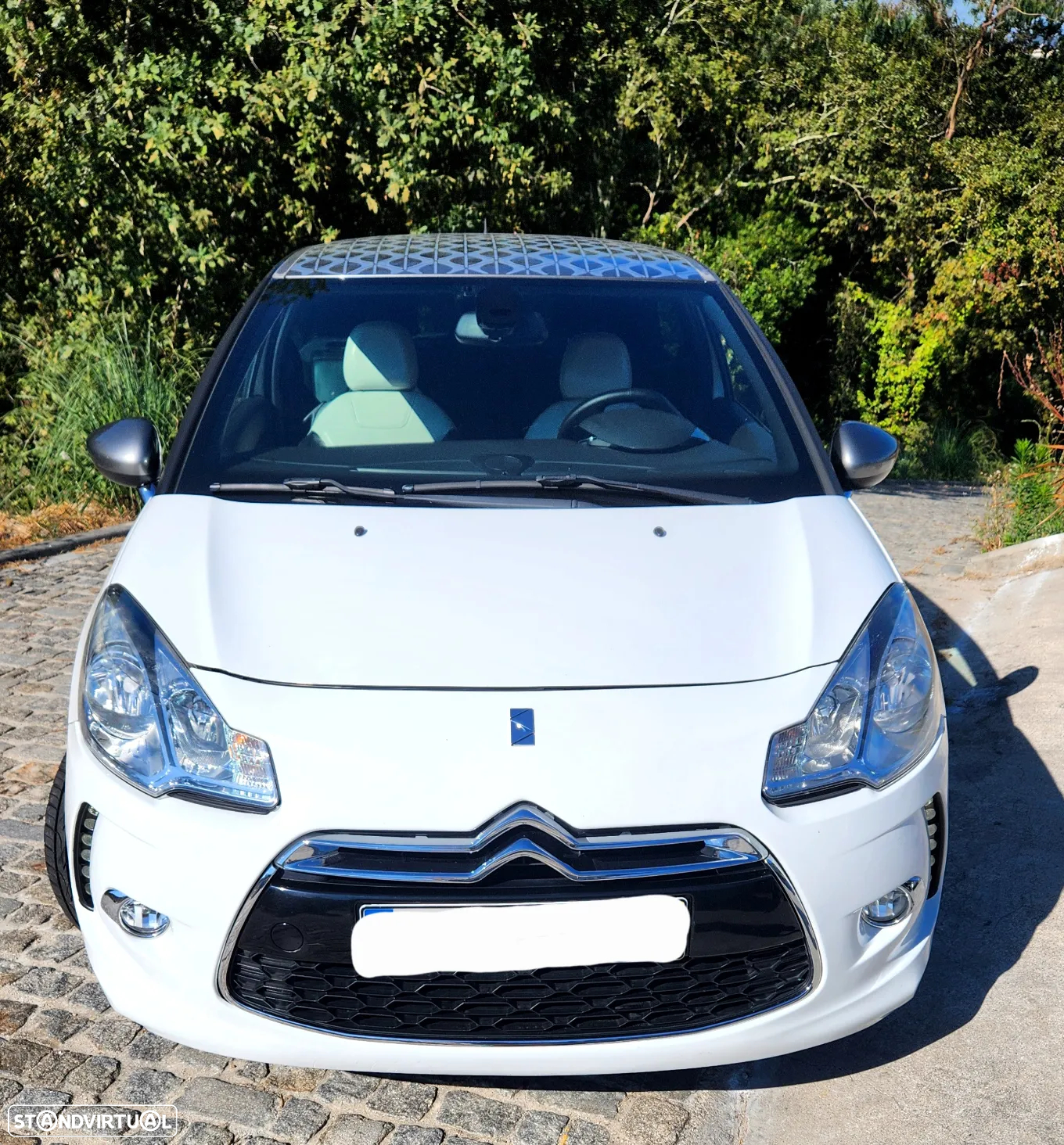 Citroën DS3 1.6 e-HDi Airdream Sport Chic - 2