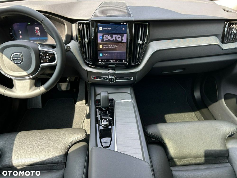 Volvo XC 60 B4 B Plus Dark - 9