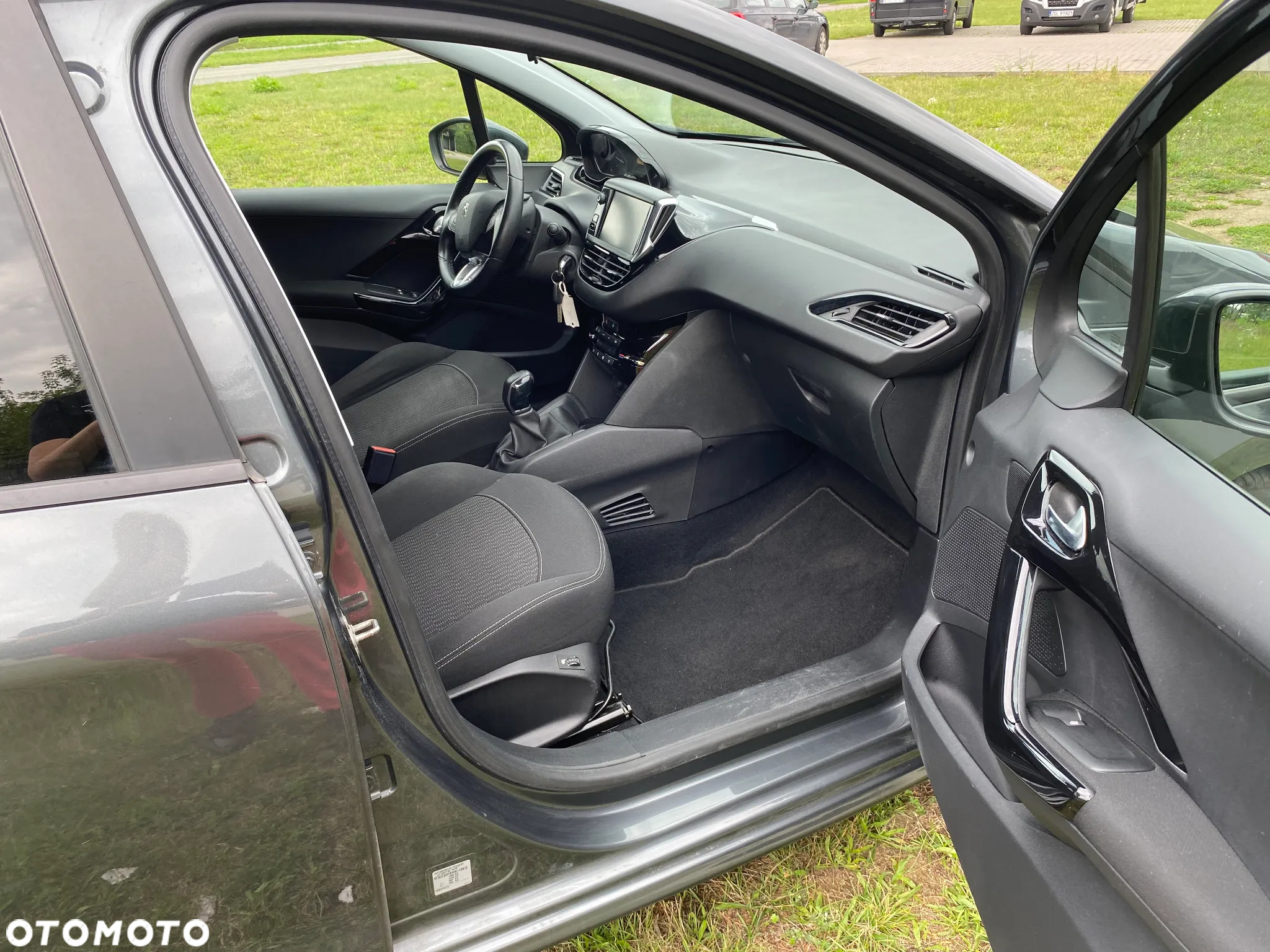 Peugeot 208 1.6 BlueHDi Active S&S - 9