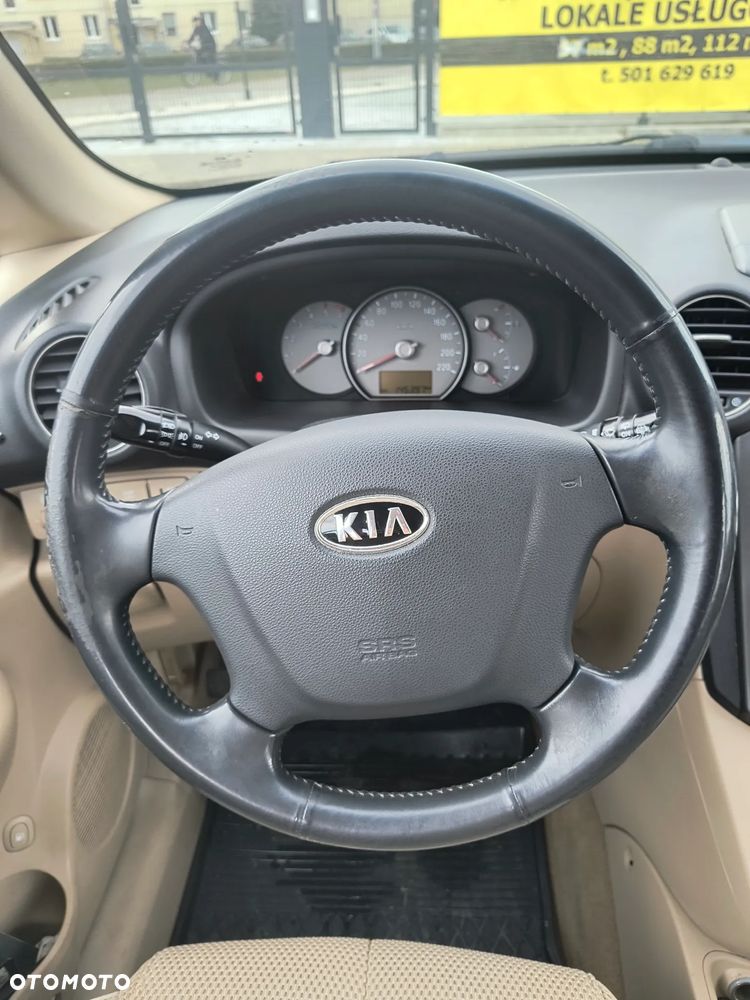 Kia Carens 2.0 CRDi Voyage - 8