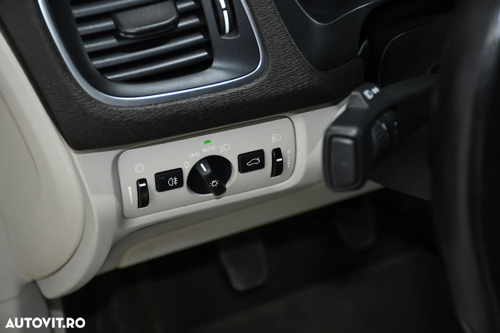 Volvo V40 D2 94g Summum - 21