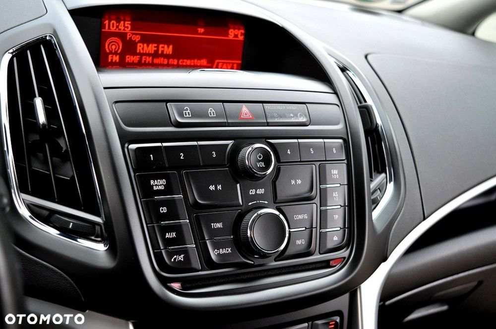 Opel Zafira - 16