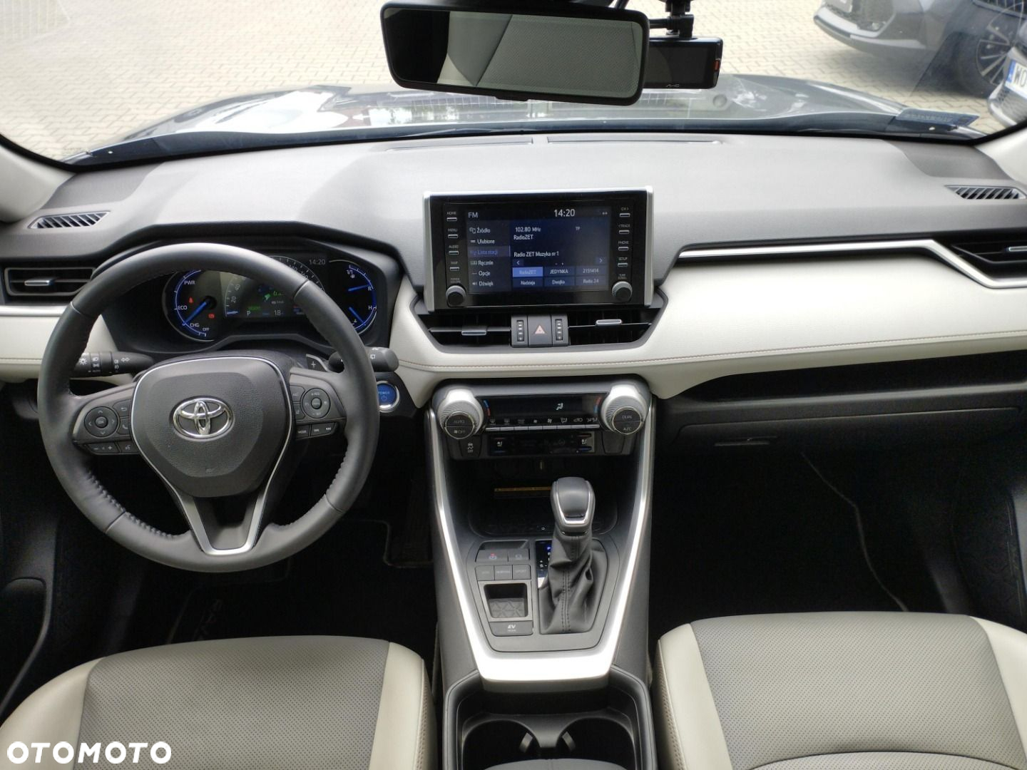Toyota RAV4 - 11