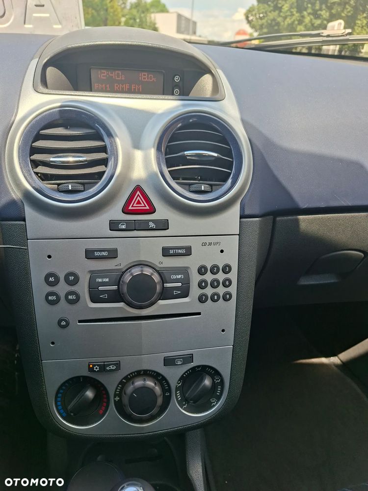 Opel Corsa 1.4 16V Automatik Color Edition - 14