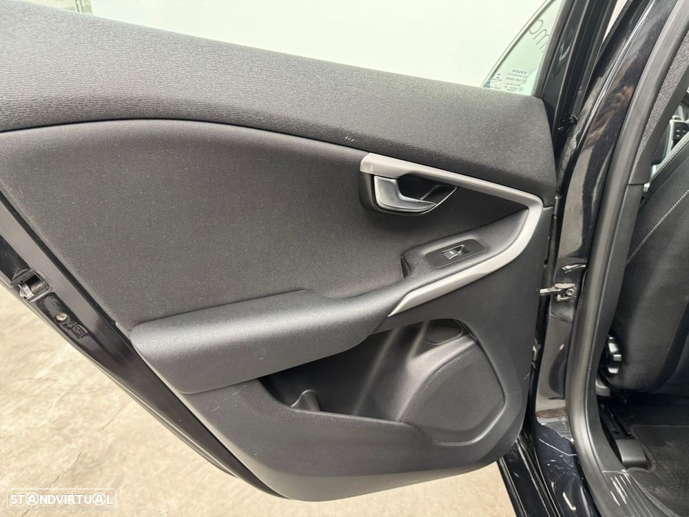 Volvo V40 1.6 D2 Momentum - 16