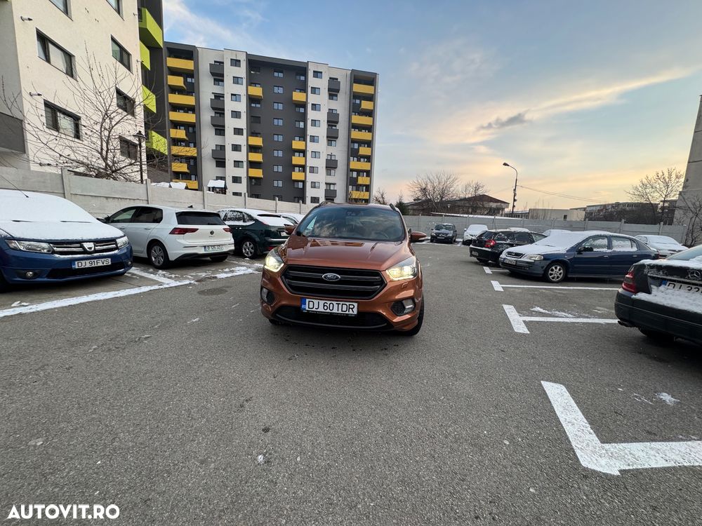 Ford Kuga 2.0 TDCi 4x4 Aut. ST-Line - 3