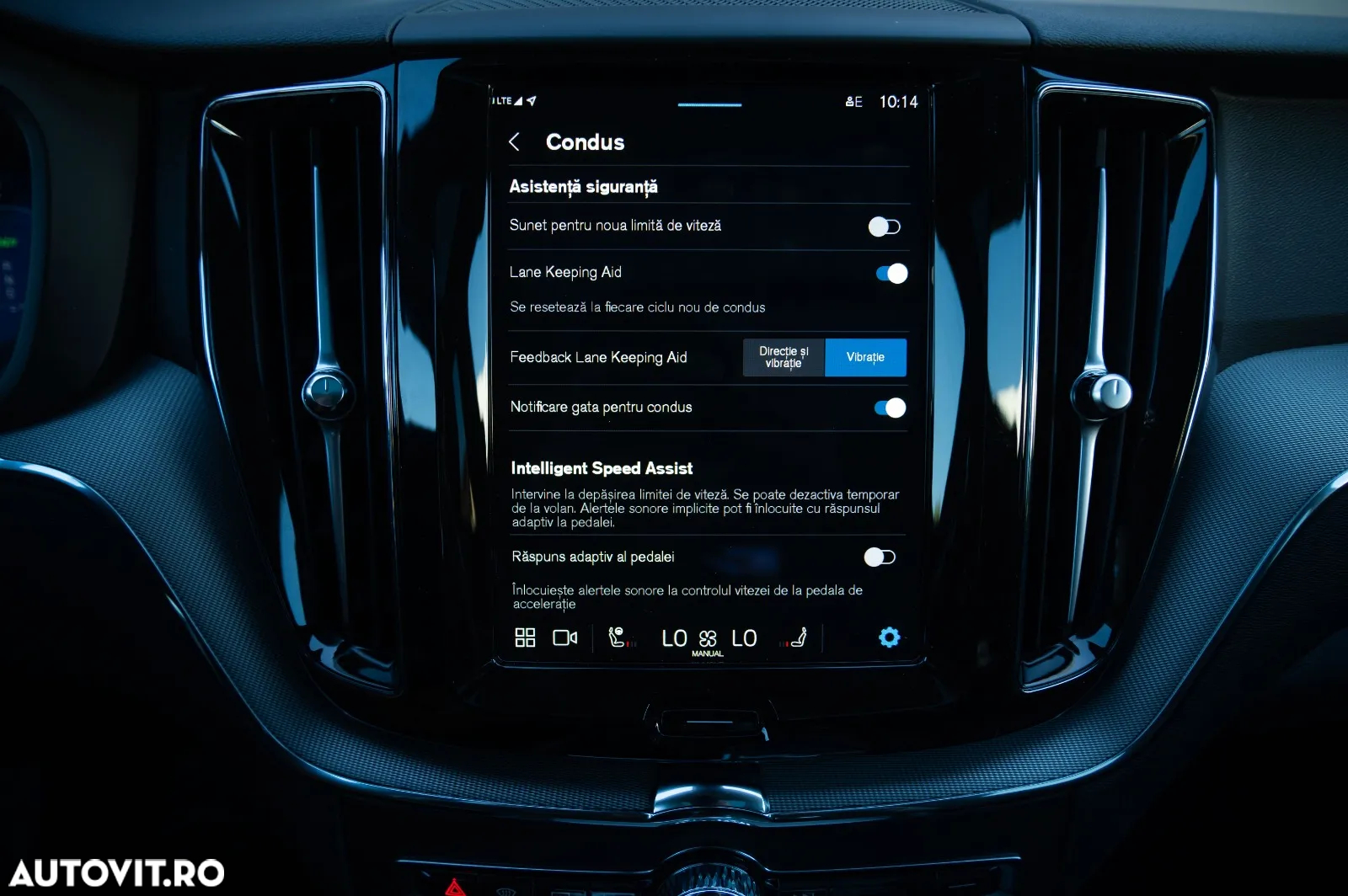 Volvo XC 60 T8 AWD Recharge Plus Dark - 32