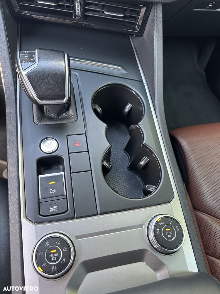 Volkswagen Touareg 3.0 V6 TDI 4Motion DPF Automatik Elegance - 5