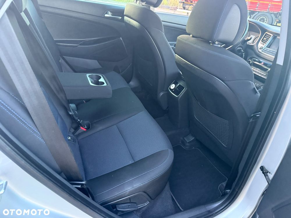 Hyundai Tucson blue 1.7 CRDi 2WD Classic - 15