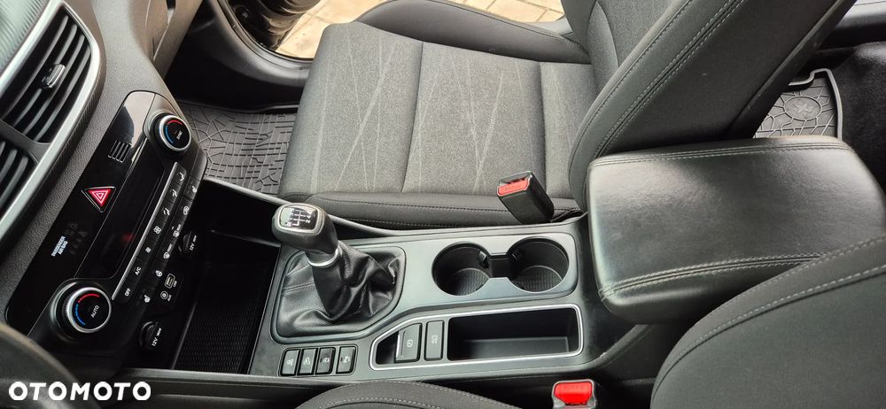 Hyundai Tucson 1.6 GDI BlueDrive Style 2WD - 19