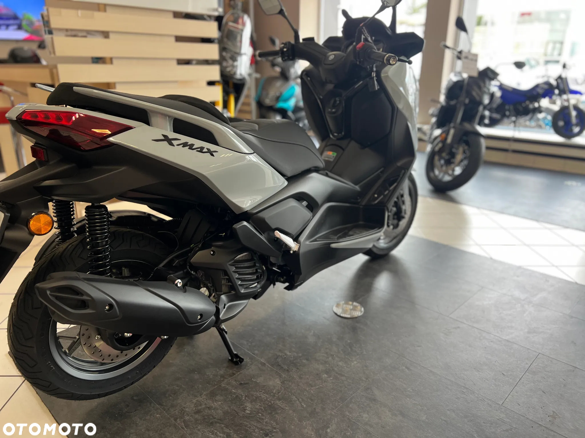 Yamaha X-max - 15