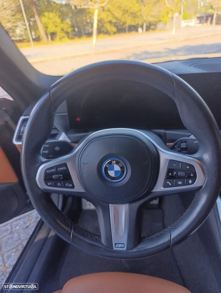 BMW i4 eDrive40 Pack Desportivo M - 10