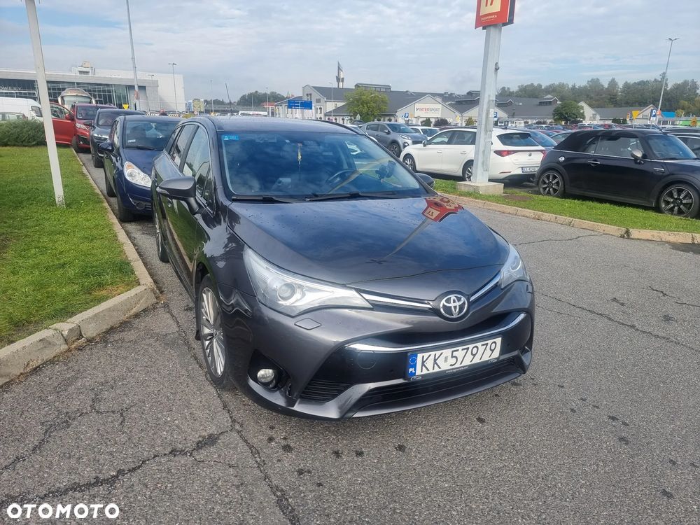 Toyota Avensis 1.8 Prestige MS - 11