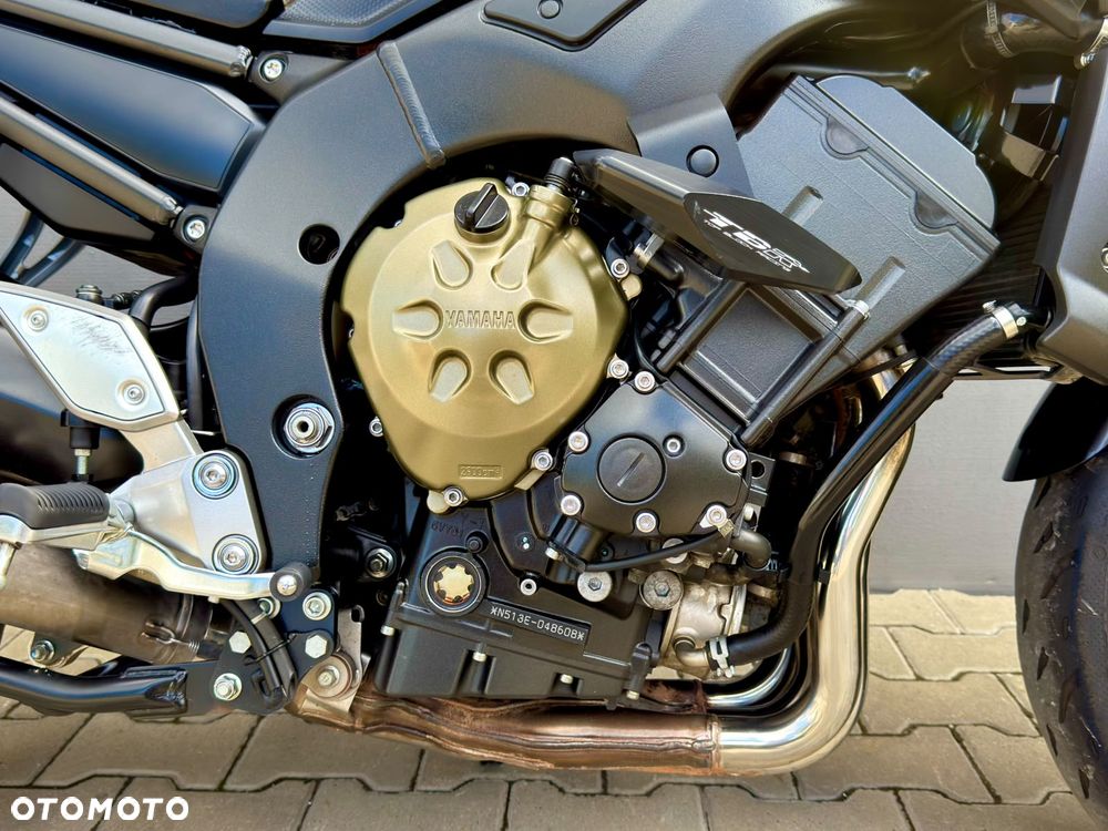 Yamaha FZ - 13