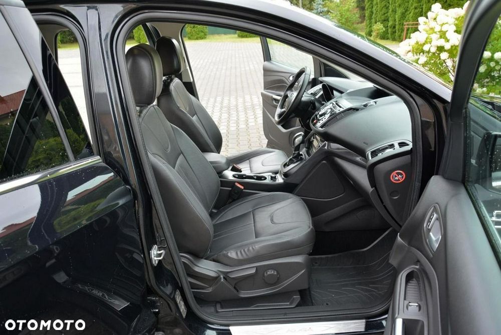 Ford Kuga 1.6 EcoBoost 4WD Titanium - 16