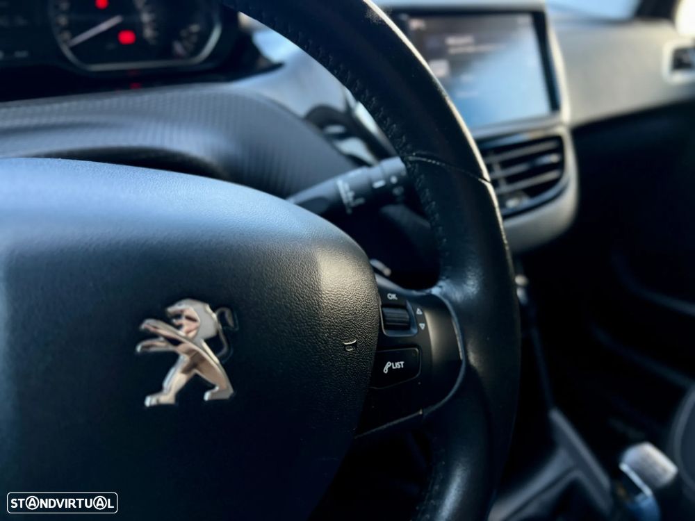 Peugeot 208 1.6 BlueHDi Style - 20