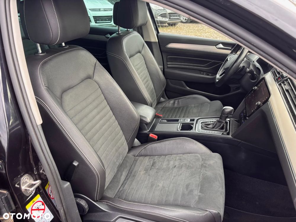 Volkswagen Passat 2.0 TSI Elegance DSG - 29
