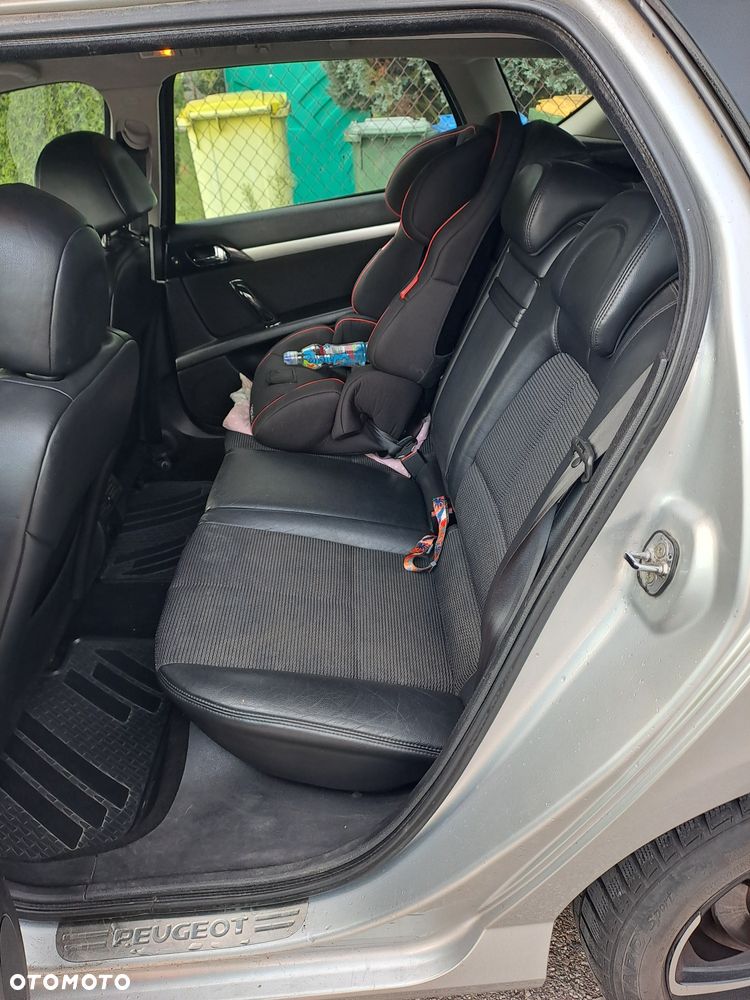 Peugeot 407 - 8