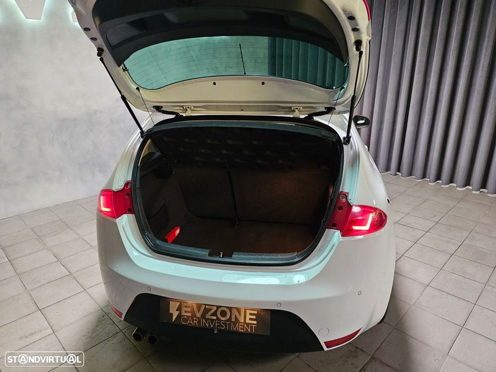 SEAT Leon 2.0 TDI FR DPF - 25