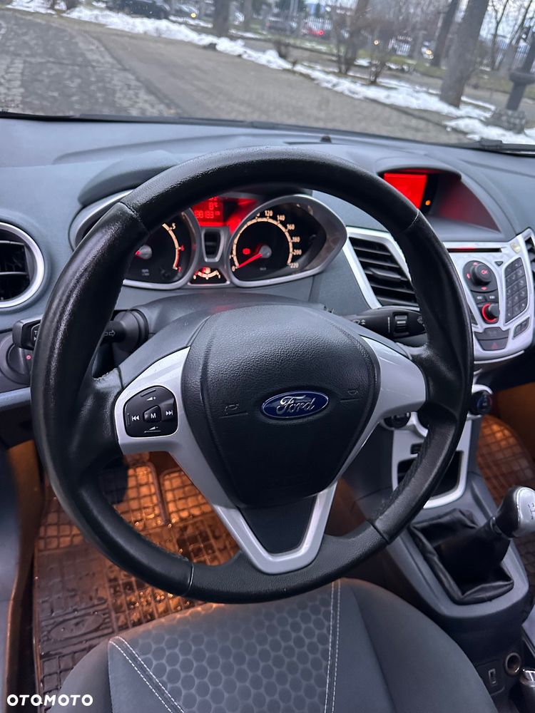 Ford Fiesta 1.25 Titanium - 12