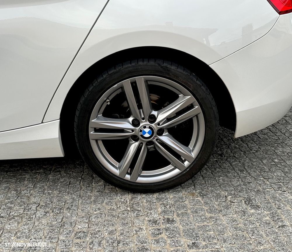 BMW 116 d EDynamics Advantage - 16