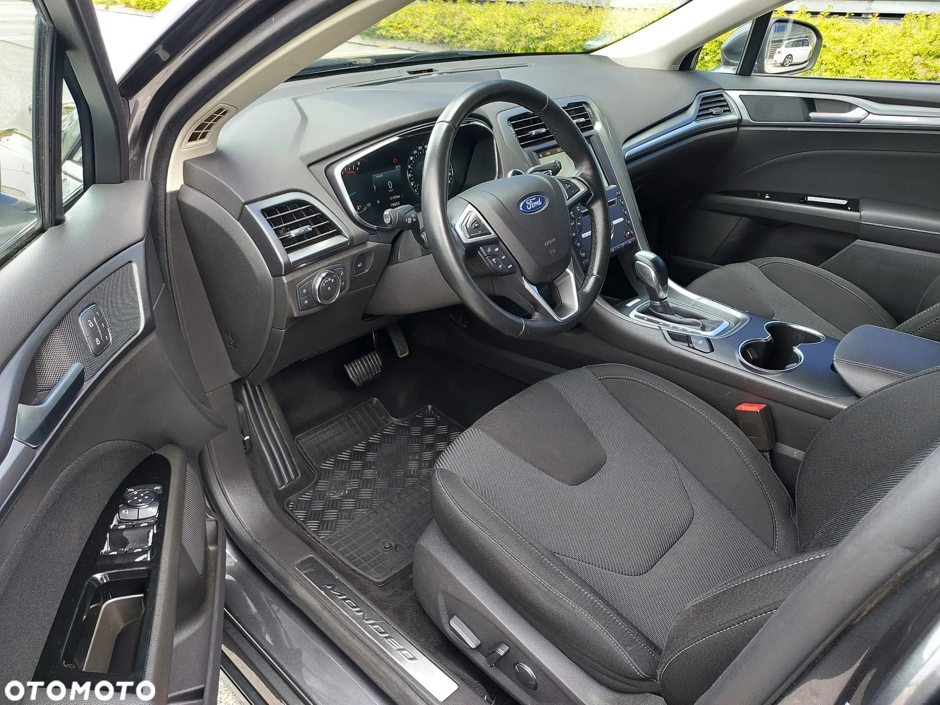 Ford Mondeo 2.0 TDCi Start-Stopp PowerShift-Aut Titanium - 18