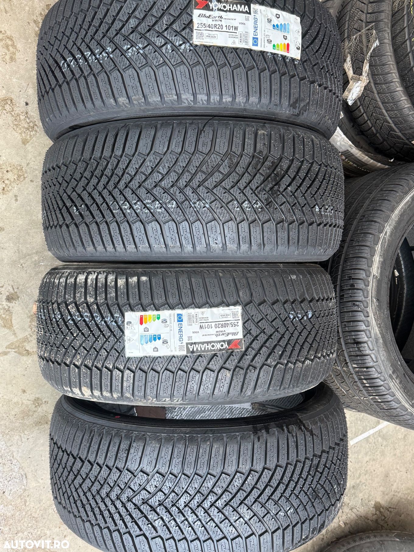 Vând 4 anvelope 255/40/20 Yokohama de iarnă noi - 1