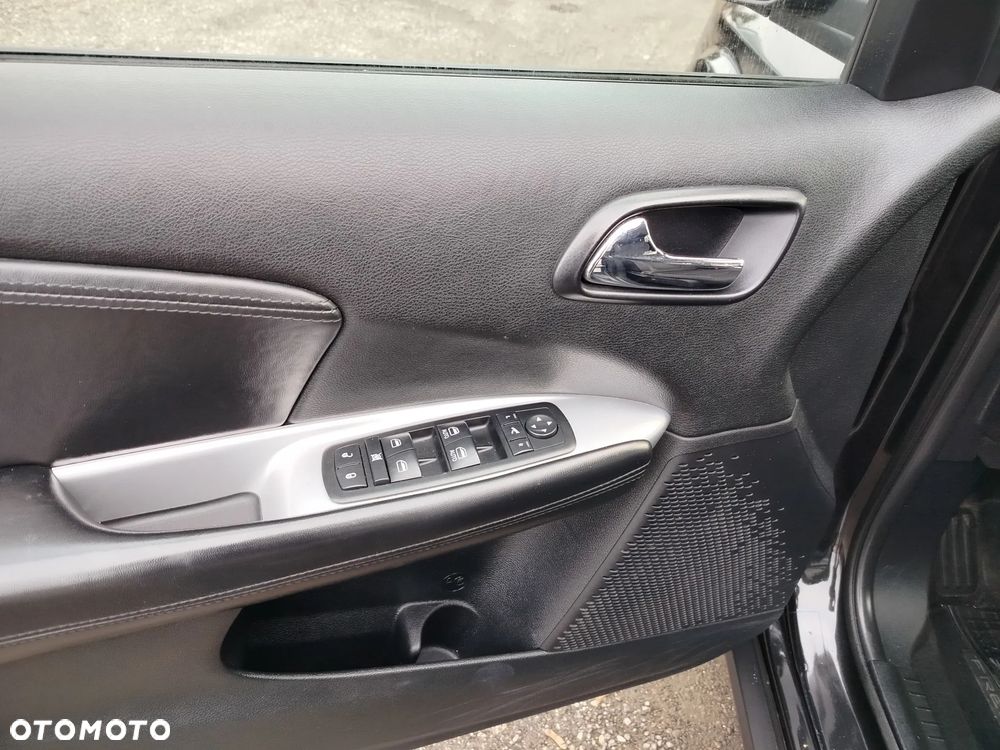 Fiat Freemont 2.0 Multijet 16V DPF Urban - 34