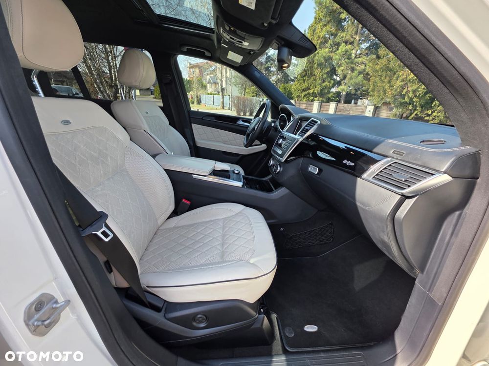 Mercedes-Benz GL - 25