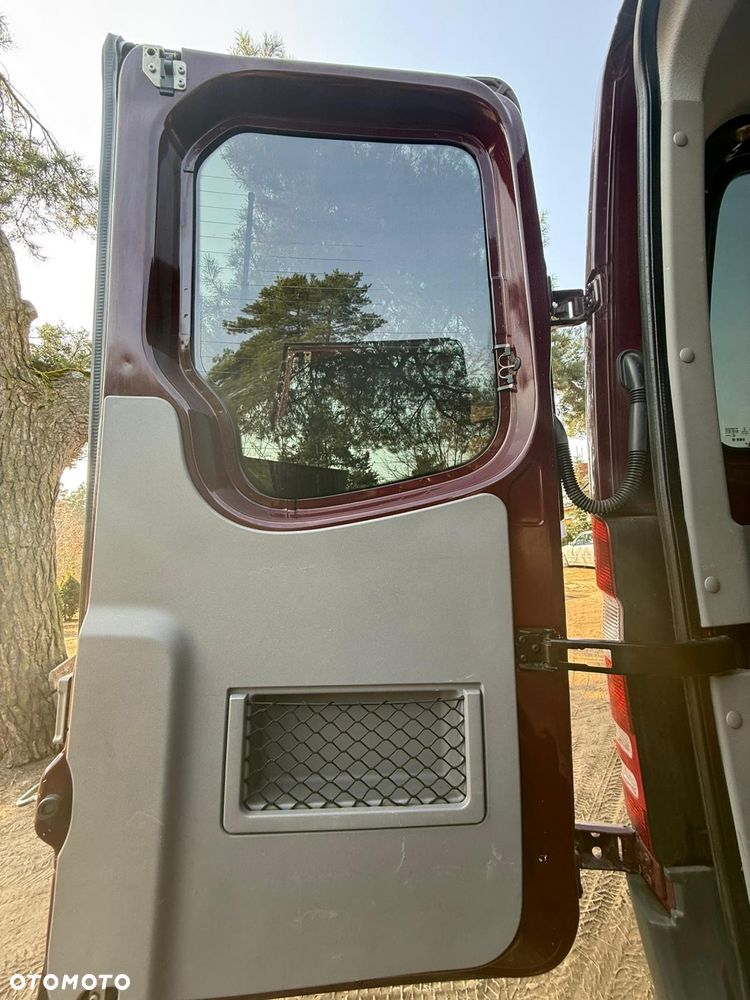 Mercedes-Benz Sprinter 906.211 - 15