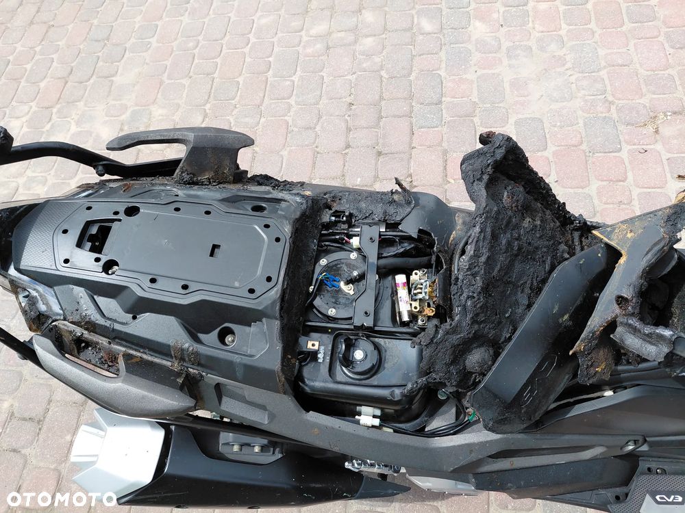Kymco CV3 - 13