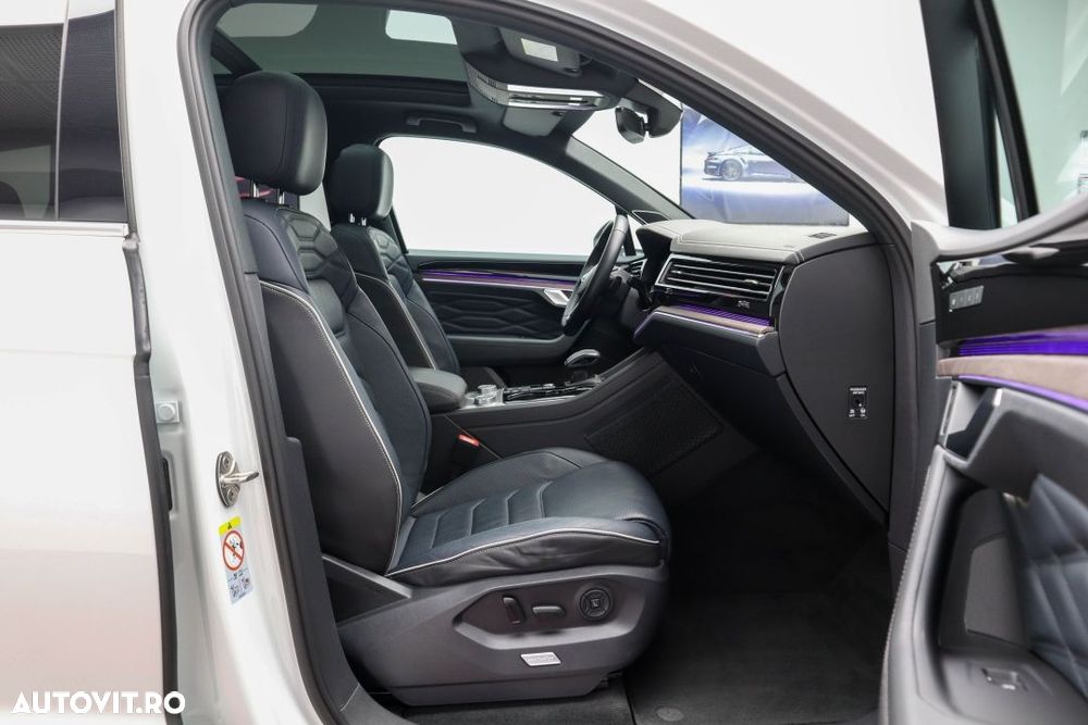 Volkswagen Touareg - 25