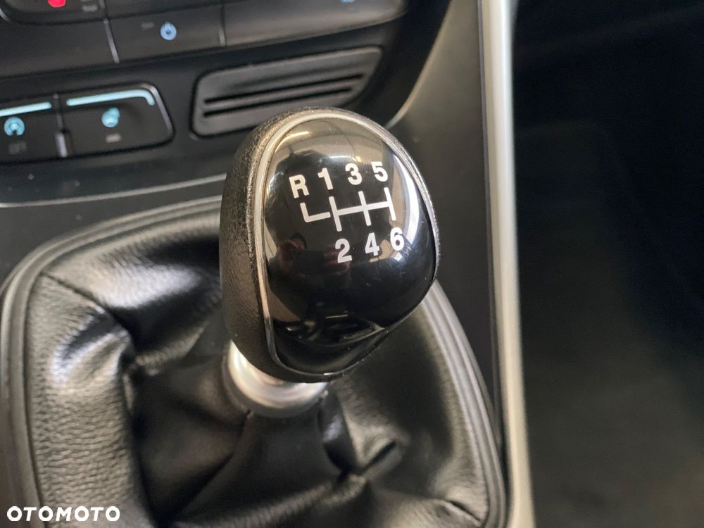 Ford Kuga 2.0 TDCi AWD Trend - 33