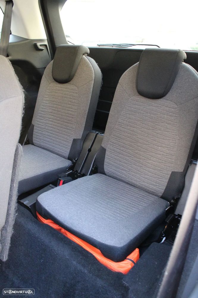 Citroën C4 Spacetourer PureTech 130 Stop&Start EAT8 SHINE - 30