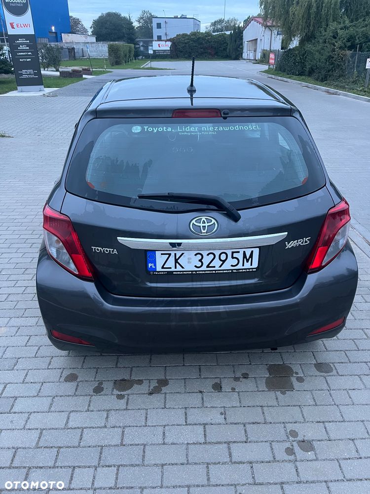Toyota Yaris 1.0 Premium - 5