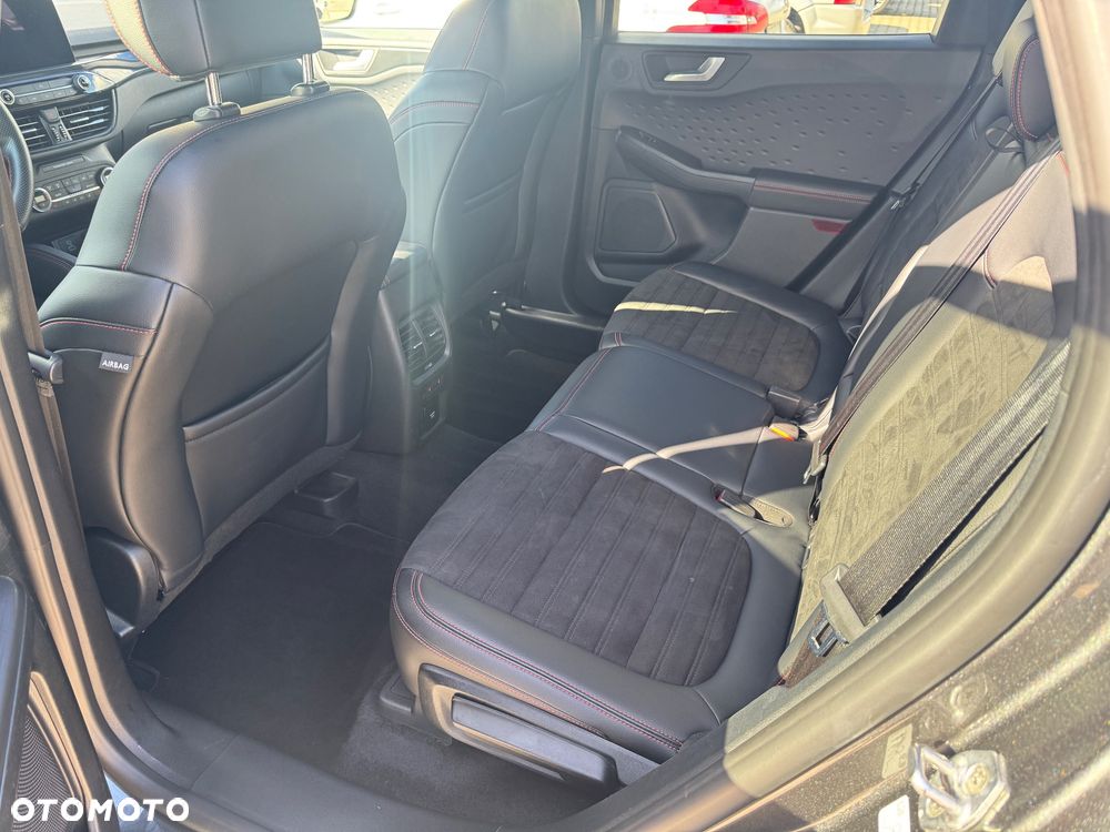 Ford Kuga - 8