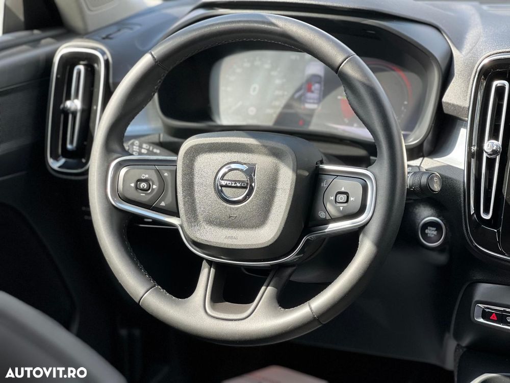 Volvo XC 40 Recharge T4 Twin Engine AT7 Inscription Expression - 9