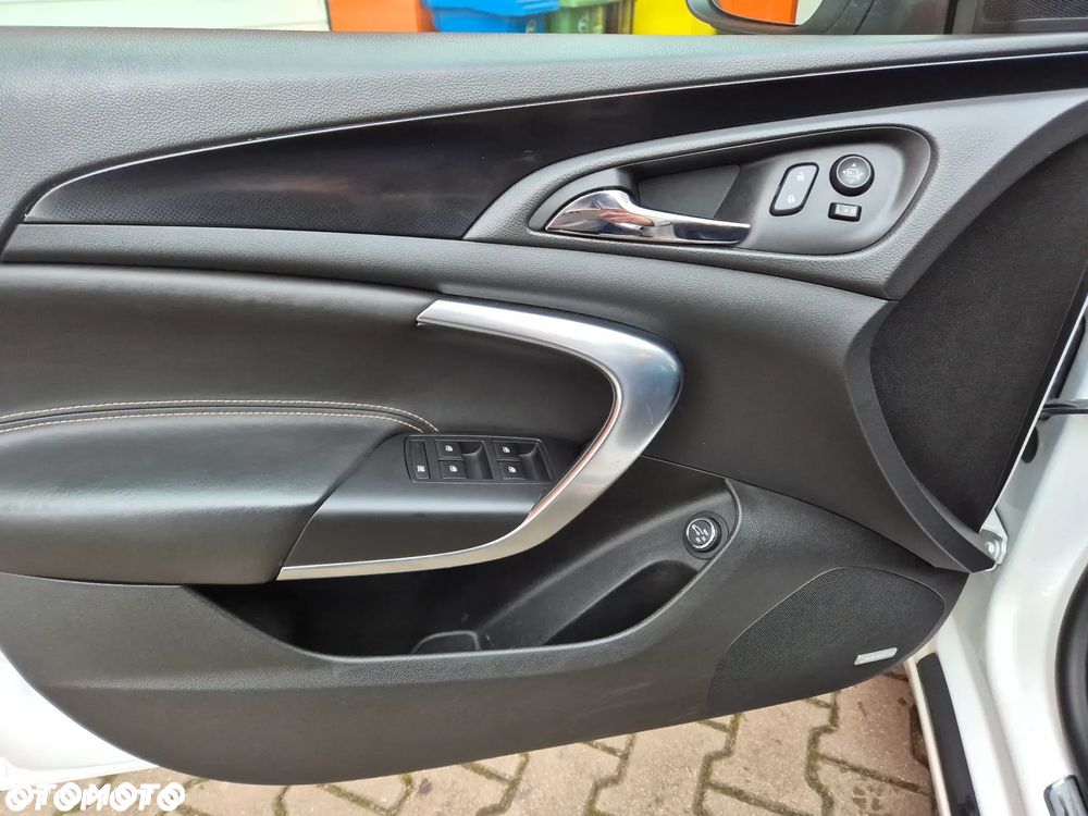 Opel Insignia 2.0 SIDI Turbo 4x4 Innovation - 20