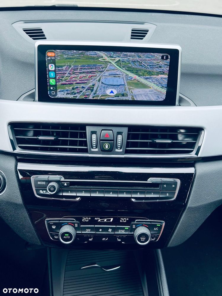 BMW X1 sDrive18i - 13