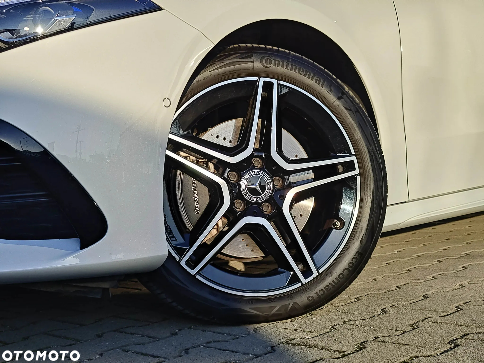 Mercedes-Benz Klasa A 250 e PHEV AMG Line 8G-DCT - 19