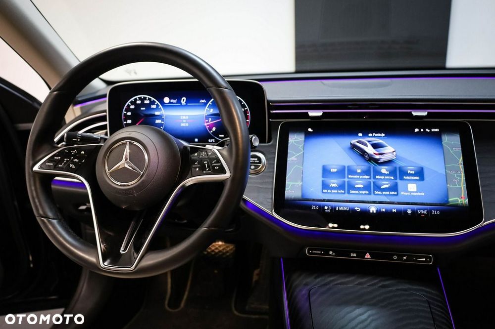 Mercedes-Benz Klasa E 200 4Matic 9G-TRONIC Edition AVANTGARDE - 28