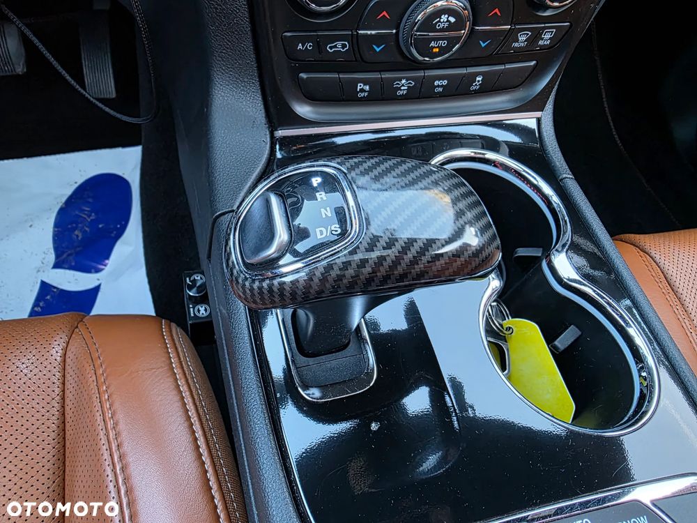 Jeep Grand Cherokee 6.4 V8 SRT8 - 17