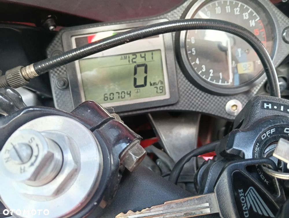 Honda CBR - 7