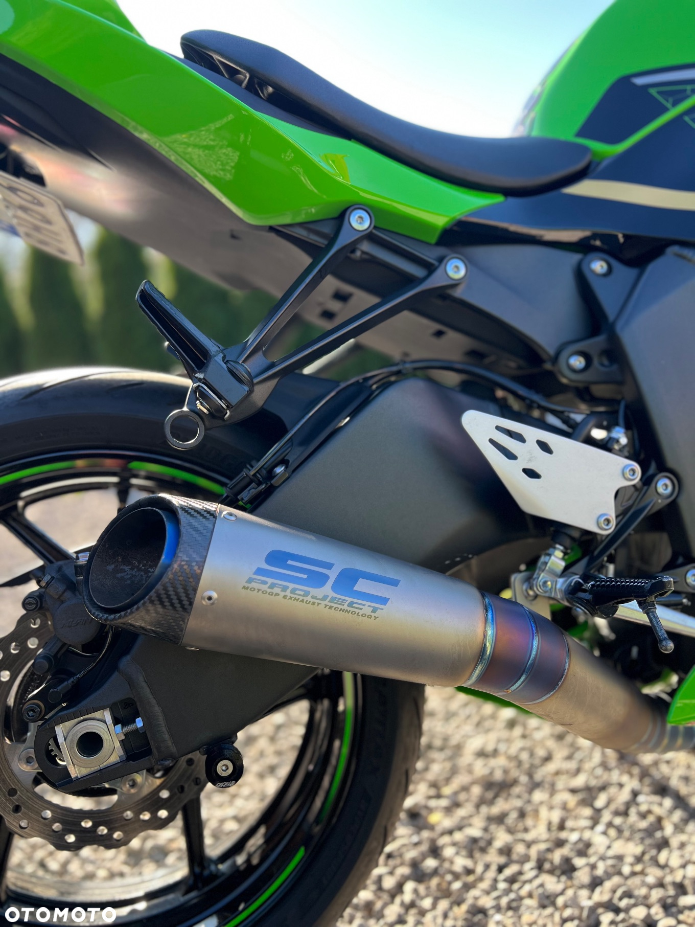 Kawasaki ZXR - 27