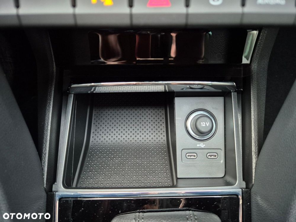 Skoda Karoq 1.5 TSI ACT Selection DSG - 25