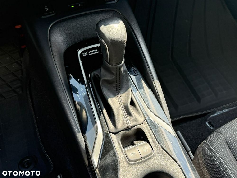 Toyota Corolla 2.0 Hybrid Comfort - 29
