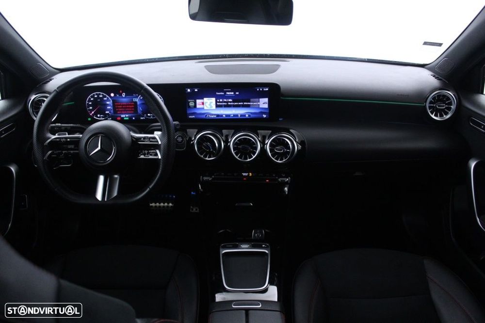 Mercedes-Benz A 250 e AMG Line - 18