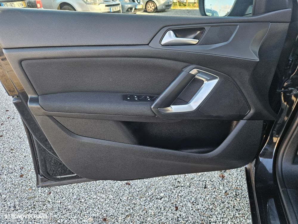 Peugeot 308 SW 1.5 BlueHDi Style - 32