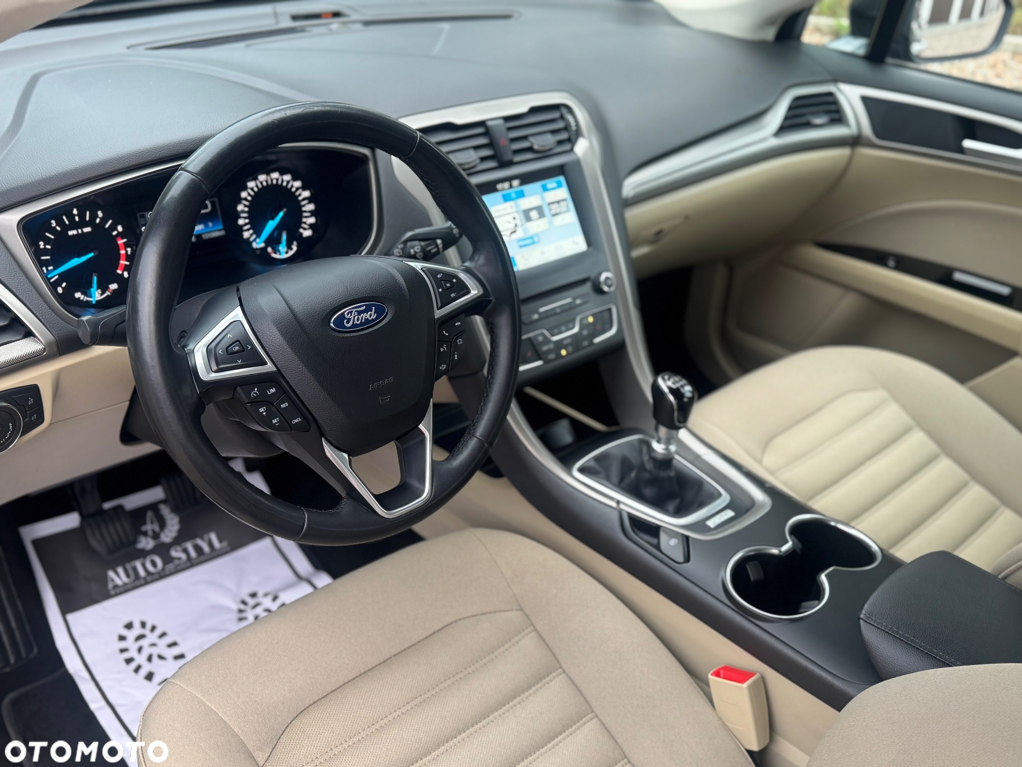 Ford Mondeo 1.5 EcoBoost Titanium - 32