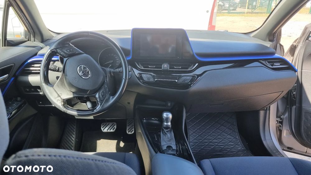 Toyota C-HR Business-Edition - 27